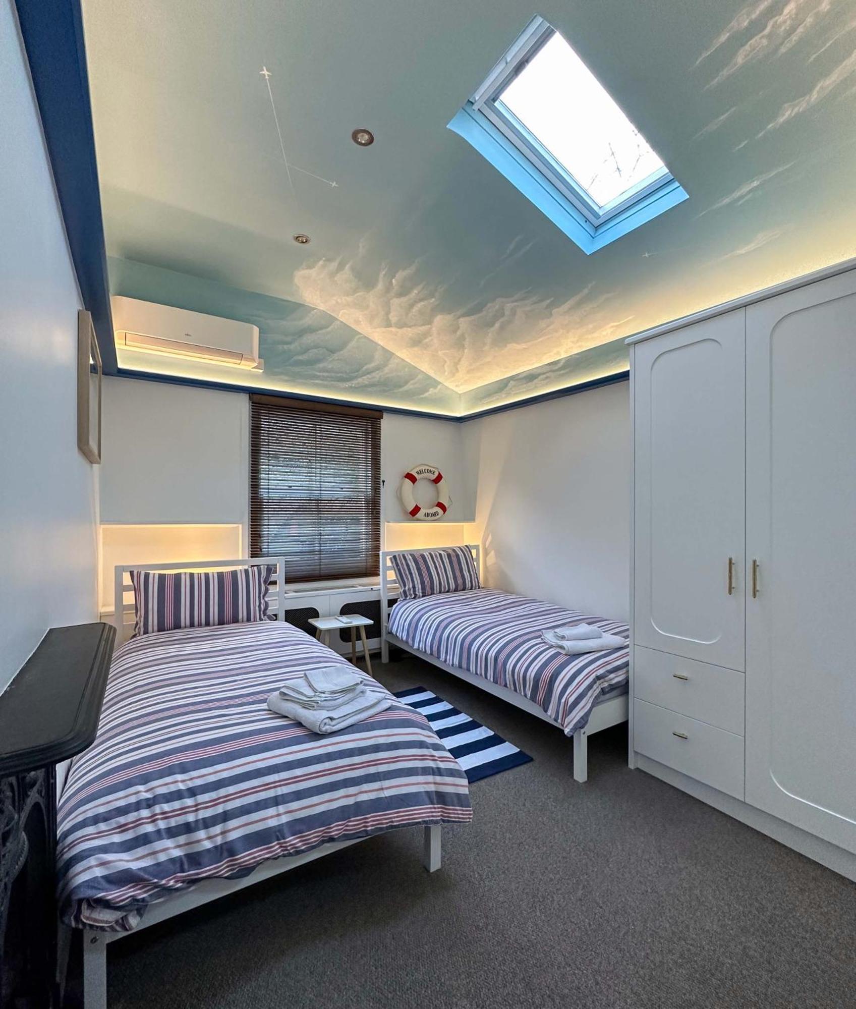 8 Ravenscourt Gardens Daire Londra Dış mekan fotoğraf